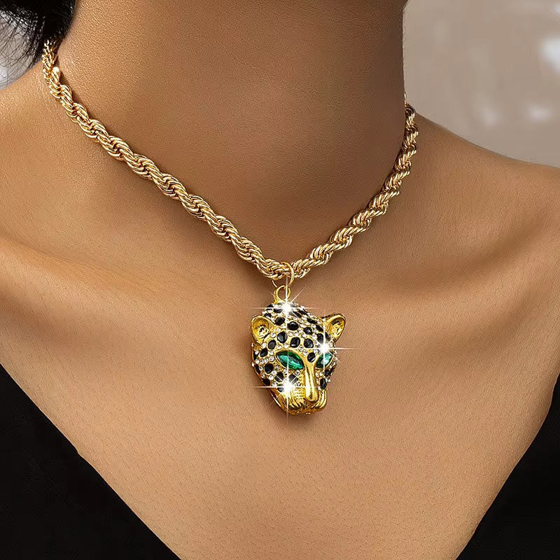 Collier Léopard Assad